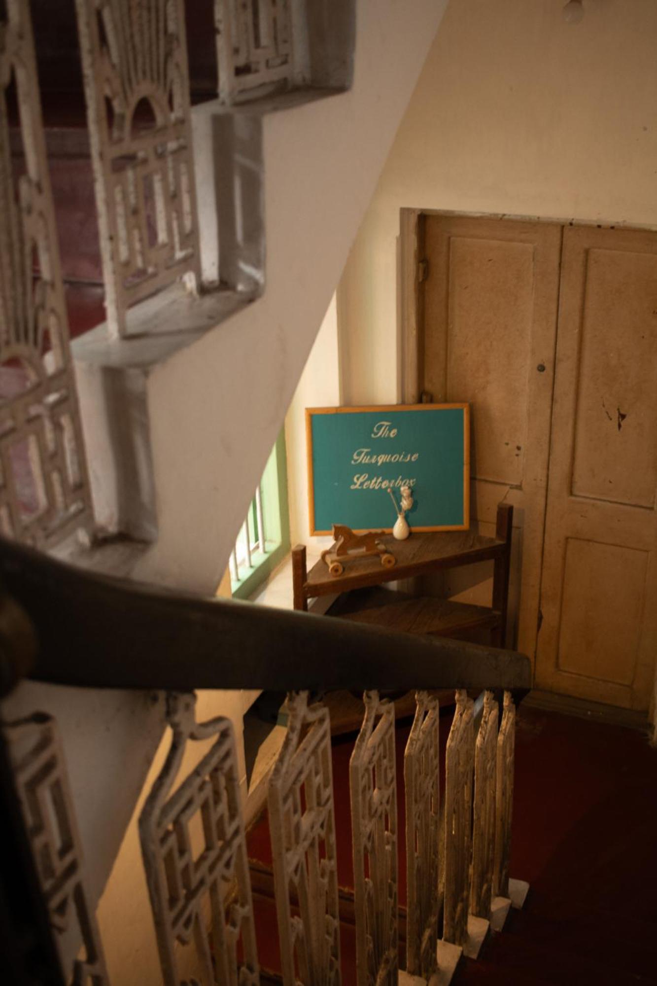 The Turquoise Letterbox - Twin At Central Kalkutta Exterior foto